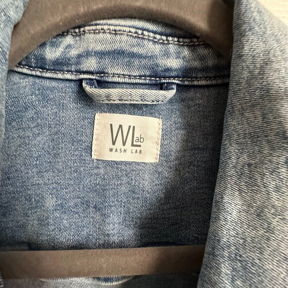 Wash Lab Women's Medium Denim Jean Jacket Short Puff Sleeve Light Wash Button Up - Picture 10 of 12